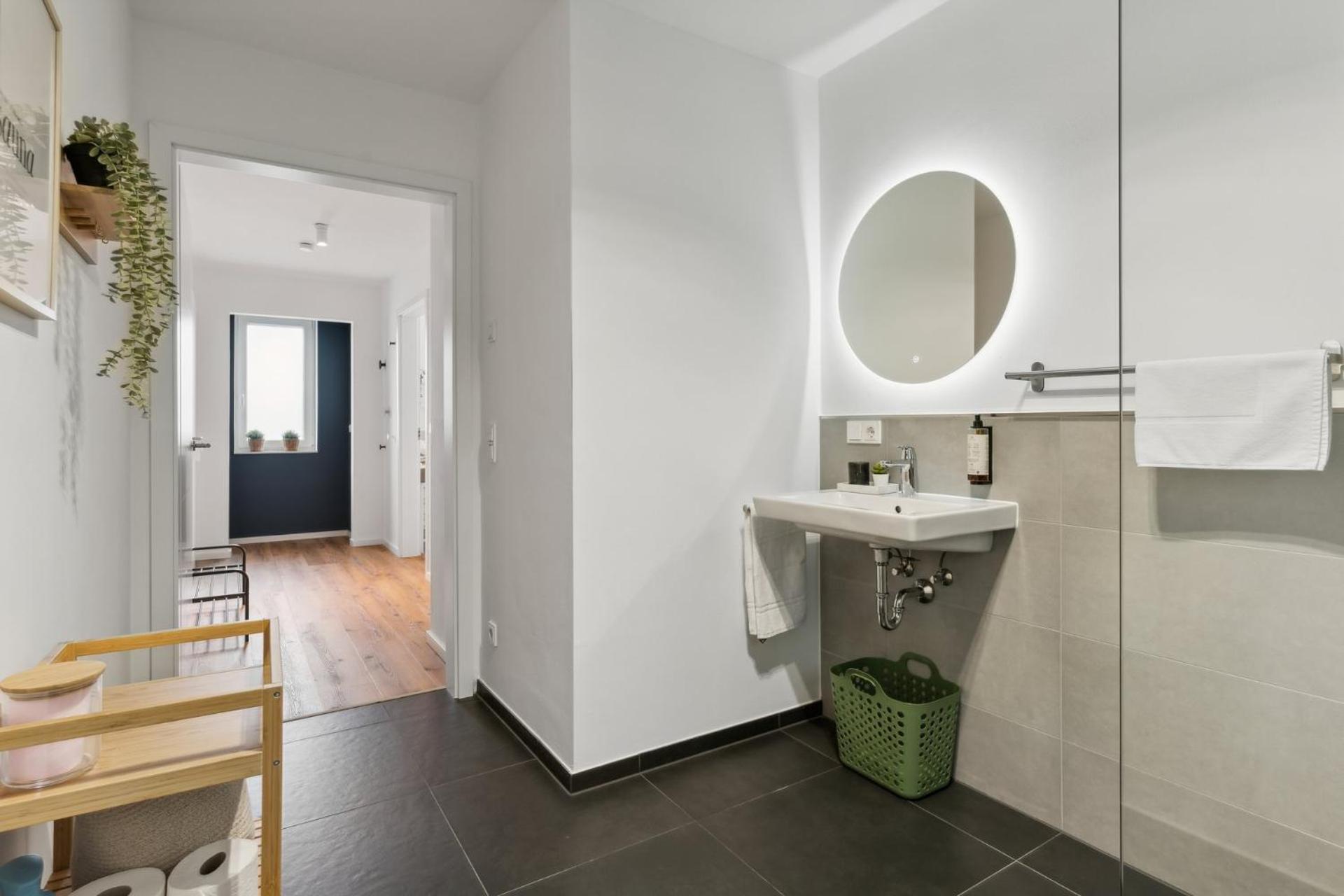 Deluxe Apartment In Bielefeld City Mit Parkplatz Und Balkon Exteriör bild