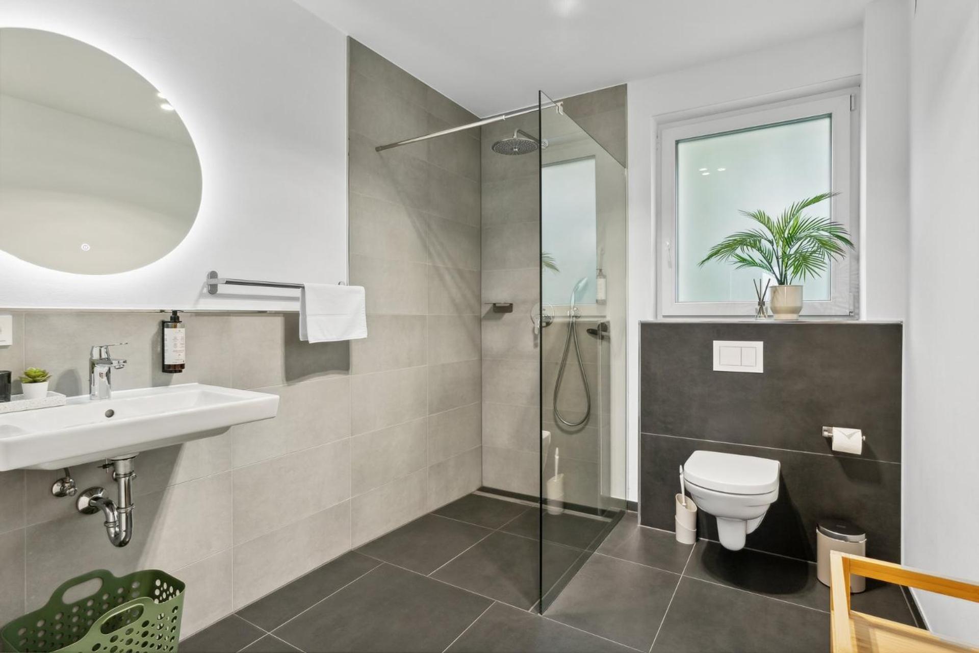 Deluxe Apartment In Bielefeld City Mit Parkplatz Und Balkon Exteriör bild