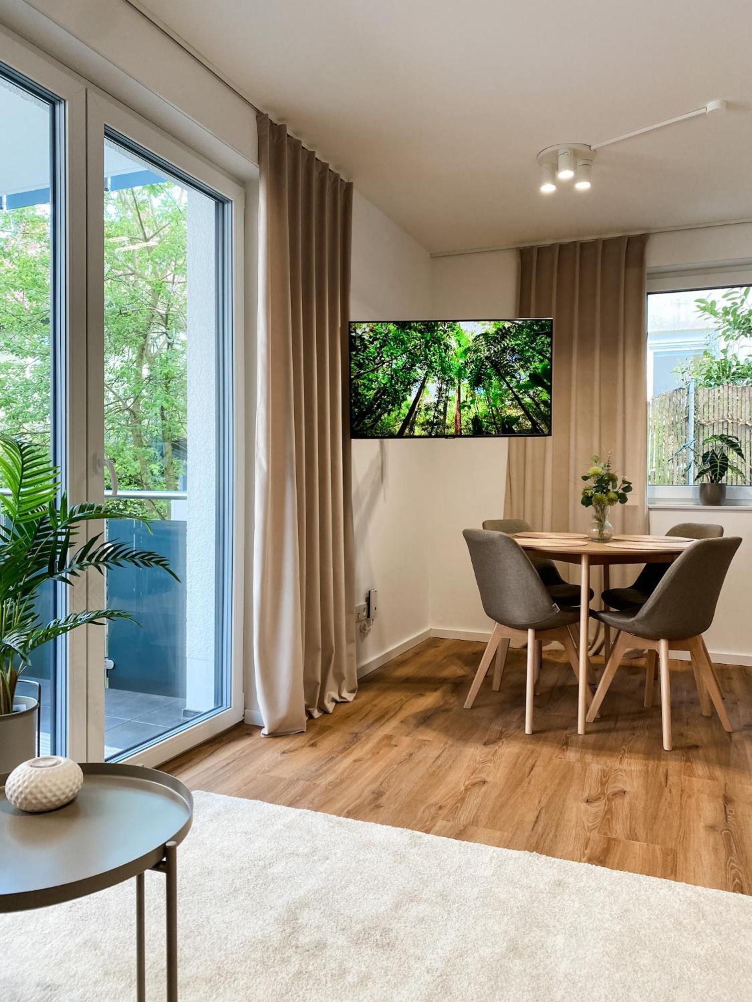 Deluxe Apartment In Bielefeld City Mit Parkplatz Und Balkon Exteriör bild